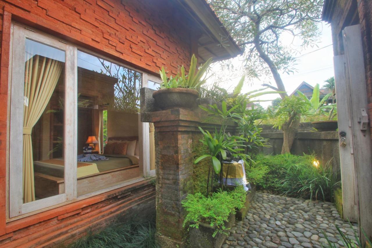 The Suci Sari Ubud Bagian luar foto