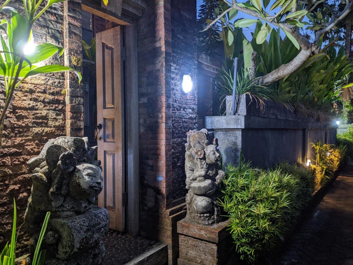 The Suci Sari Ubud Bagian luar foto